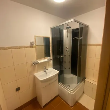 Bora-komorowskiego 旅馆