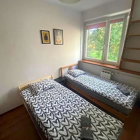 Hostel Bora-komorowskiego Warschau