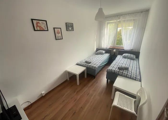 Hostel Bora-komorowskiego *