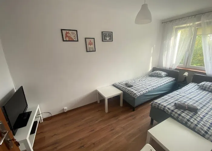 Hostel Bora-komorowskiego *